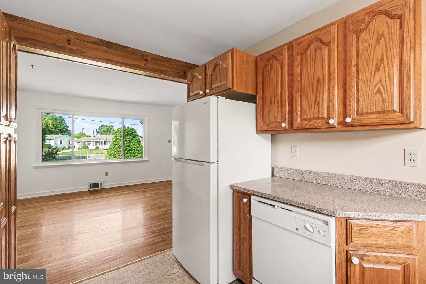 100 Nissley Drive photo 7