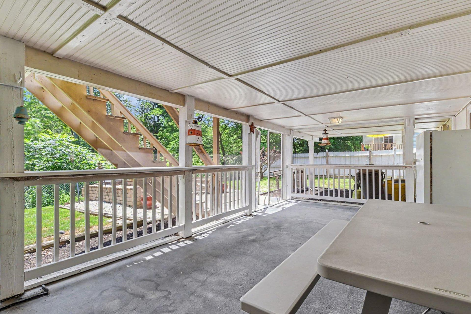 992 Martin Lane photo 38