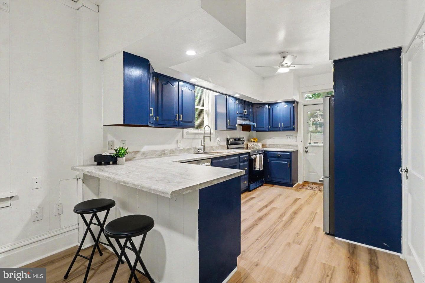 1208 N 17th Street photo 9