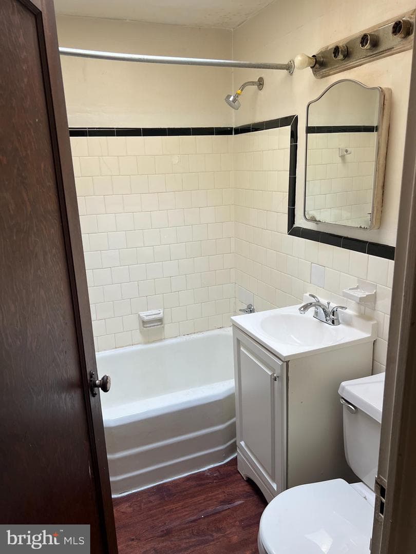 2204 Berryhill Street photo 21