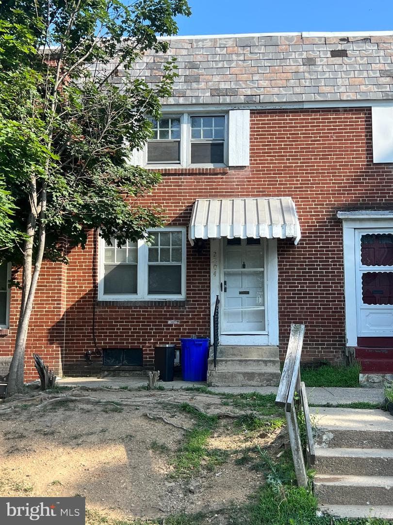 2204 Berryhill Street photo 3