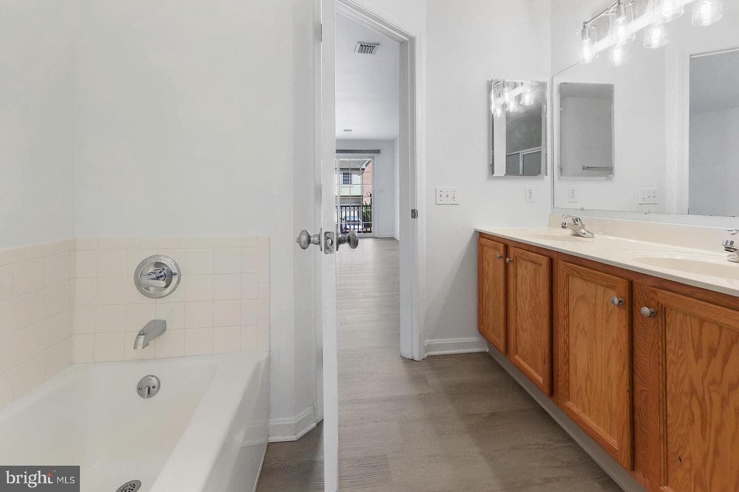 4545 Deer Path Road photo 15