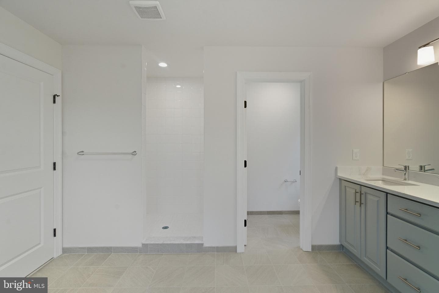 12 Claremont Boulevard photo 34