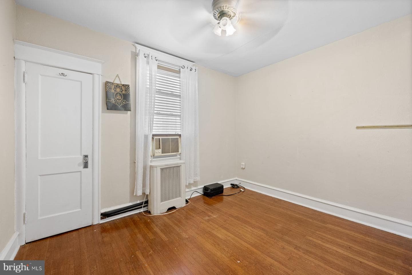 808 Serrill Avenue photo 15