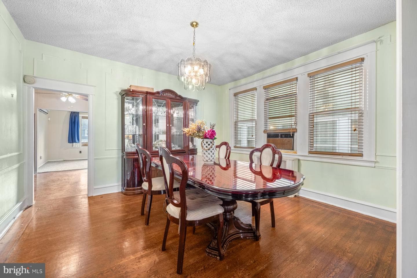 808 Serrill Avenue photo 5