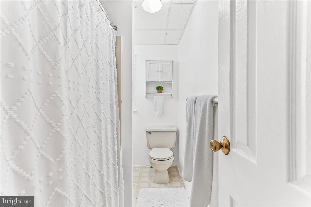 4518 Post Road photo 10