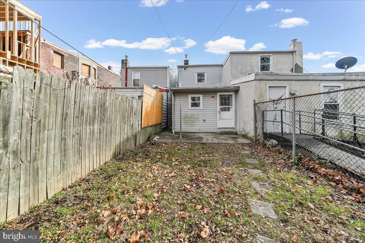 4518 Post Road photo 24