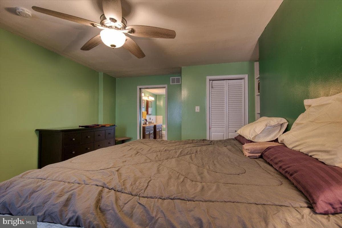 125 Joe Delgrosso Drive photo 36