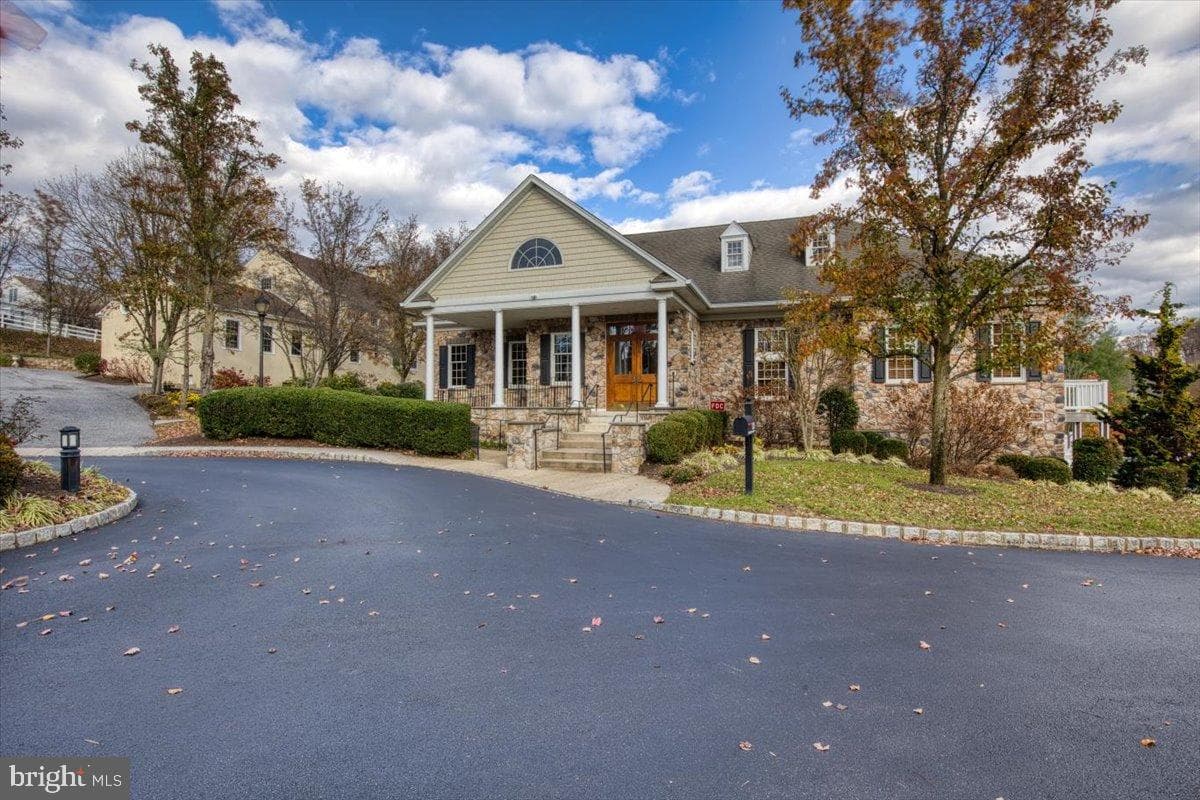 125 Joe Delgrosso Drive photo 46
