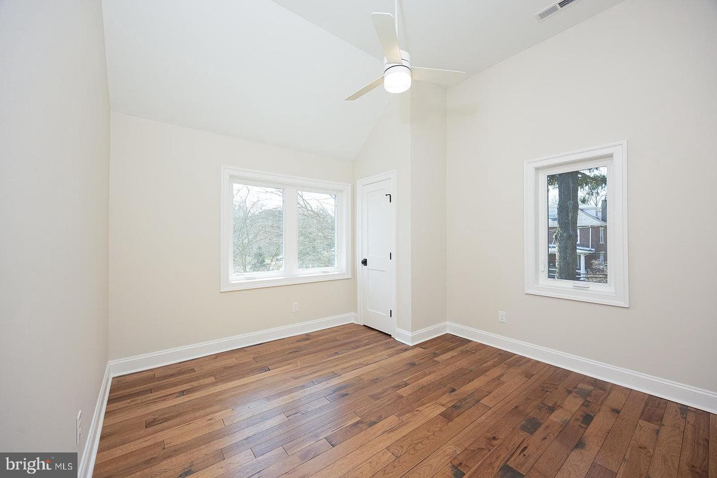 607 Summer Street photo 20