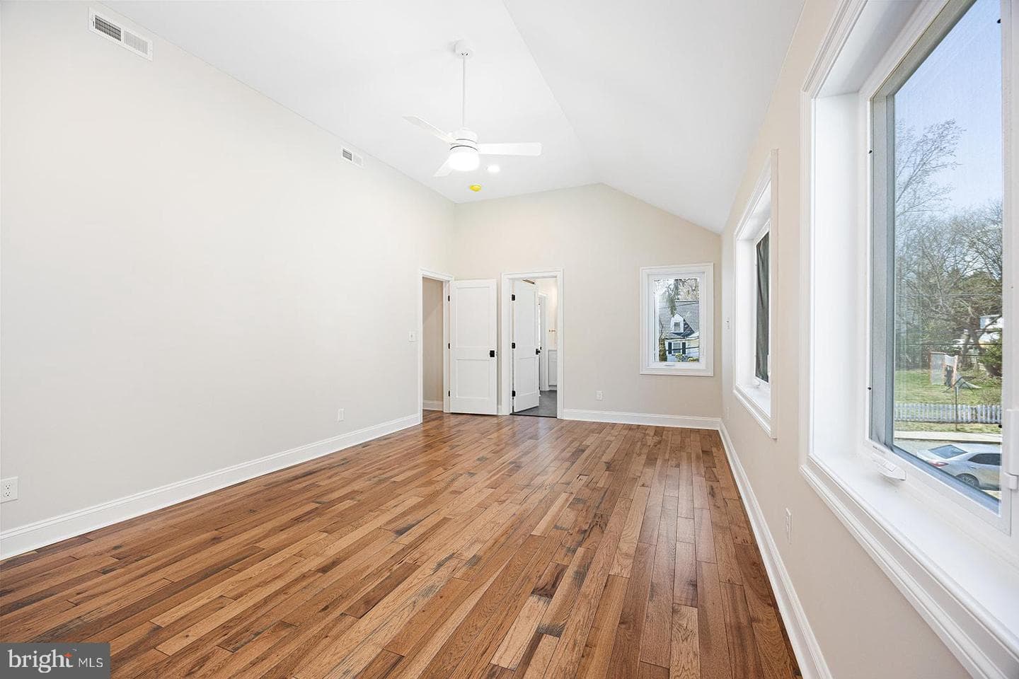 607 Summer Street photo 30
