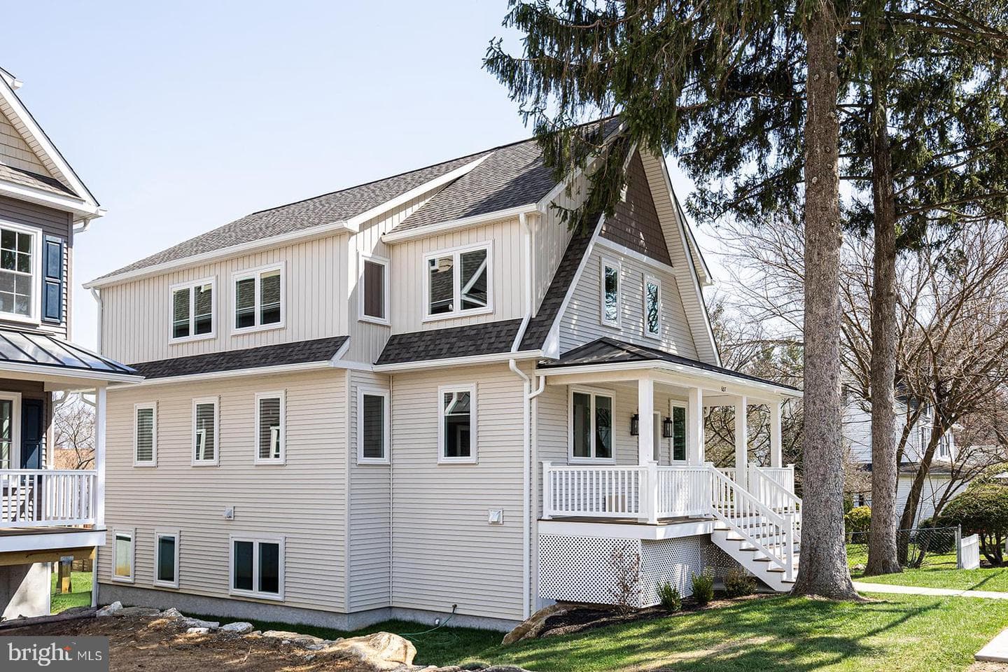 607 Summer Street photo 47