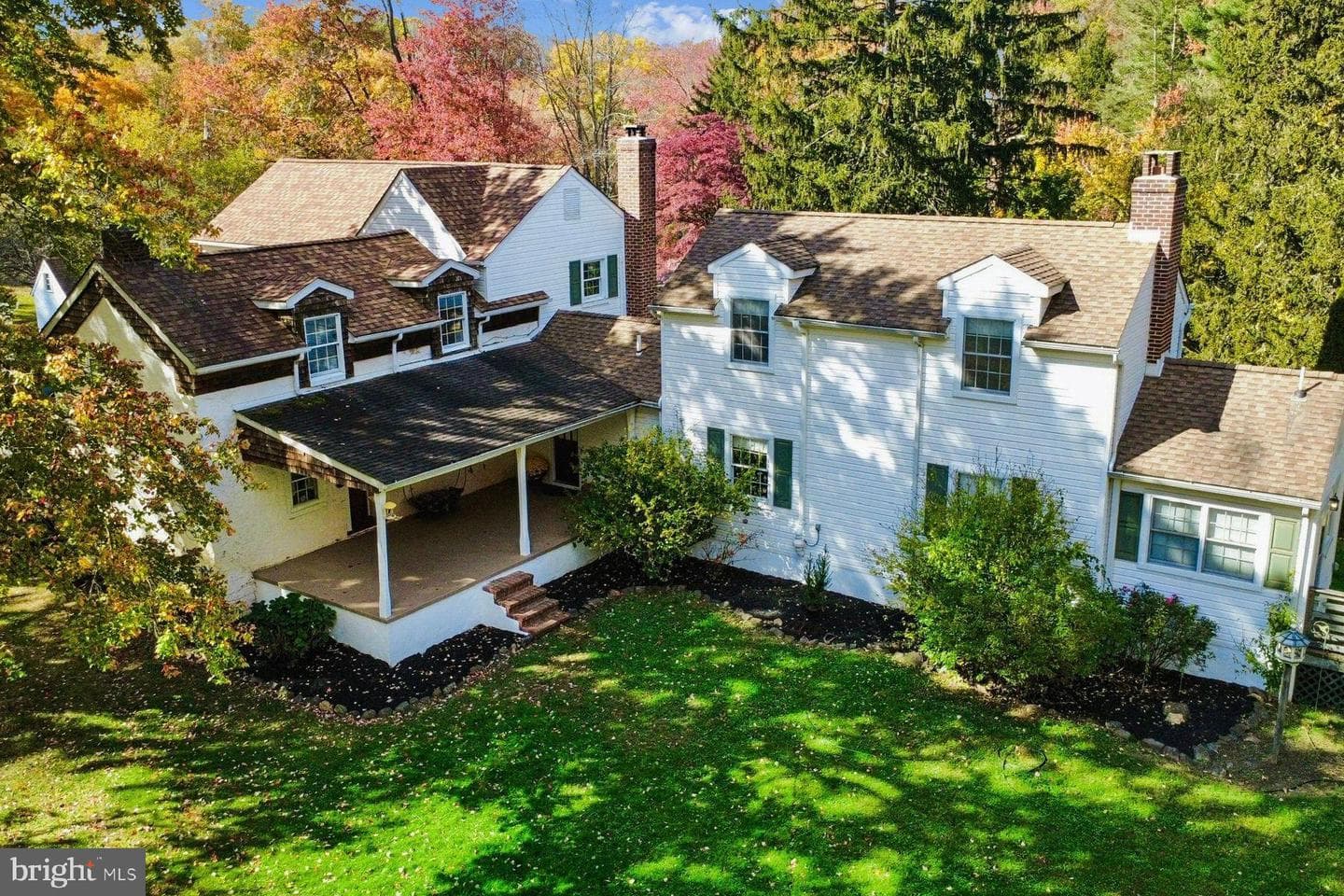 1554 Meadow Lane photo 4