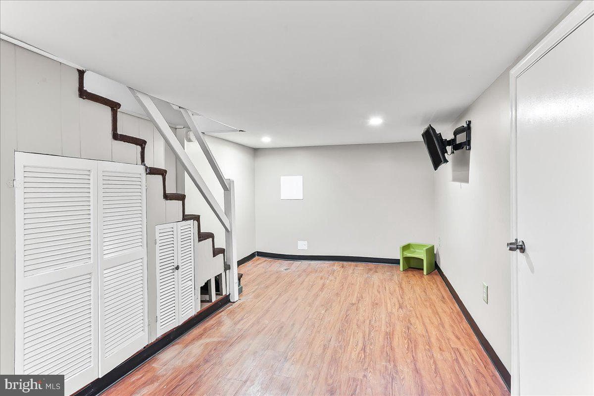 1024 E 18th Street photo 25