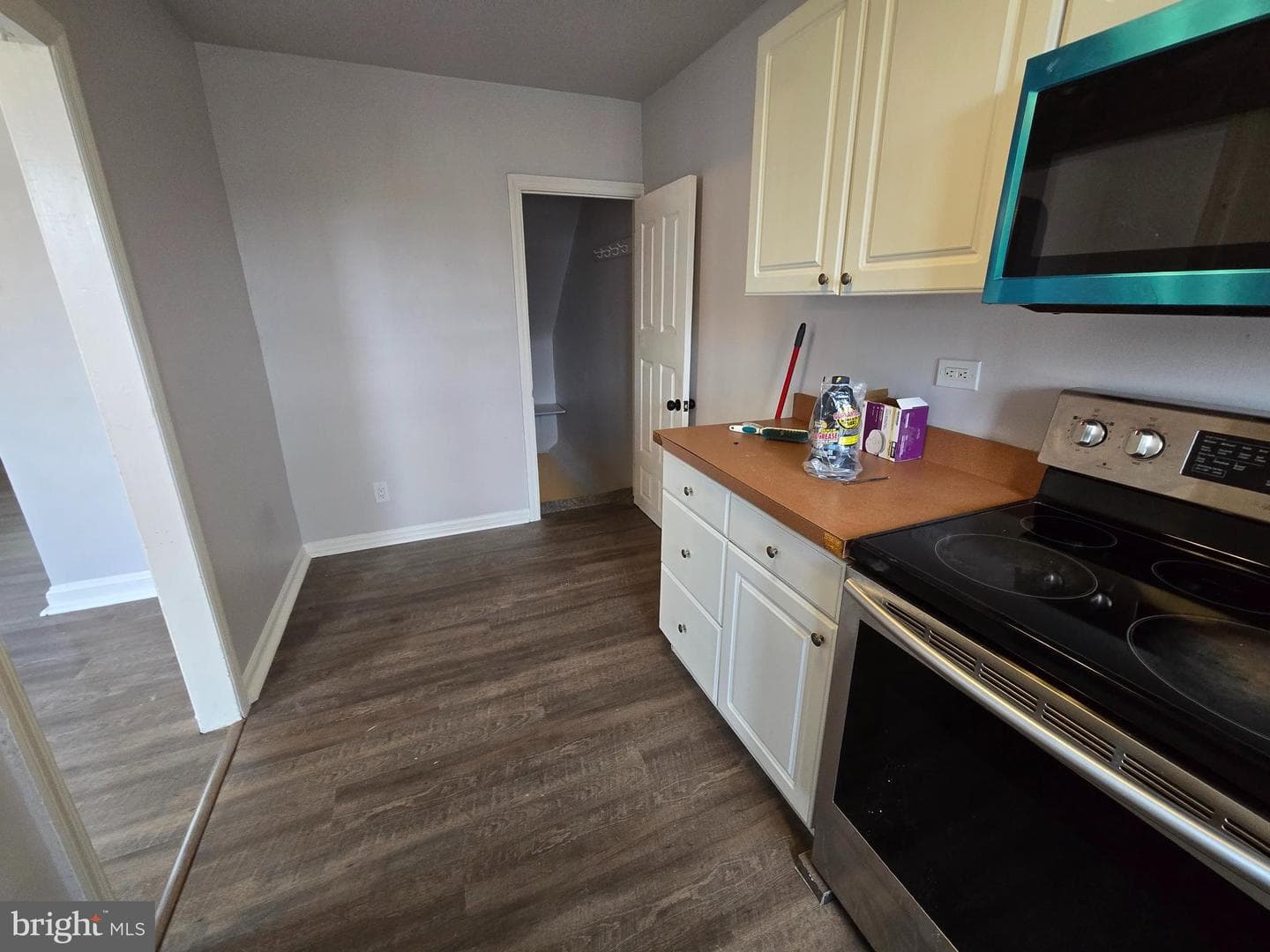 201 Saint Laurence Rd photo 14