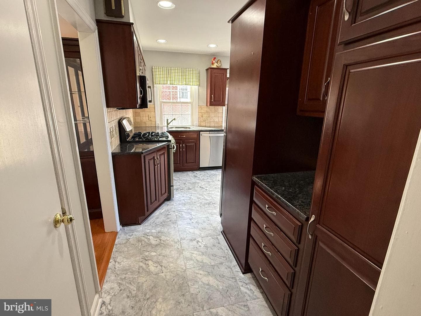 128 Clemson Road photo 11