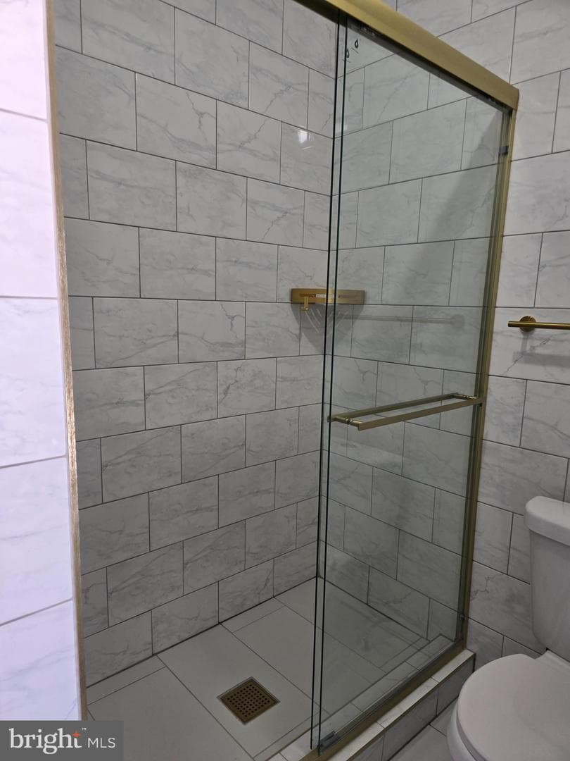 211 Spruce Street photo 8