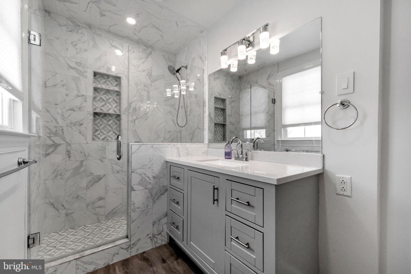 15 Kenmore Road photo 26