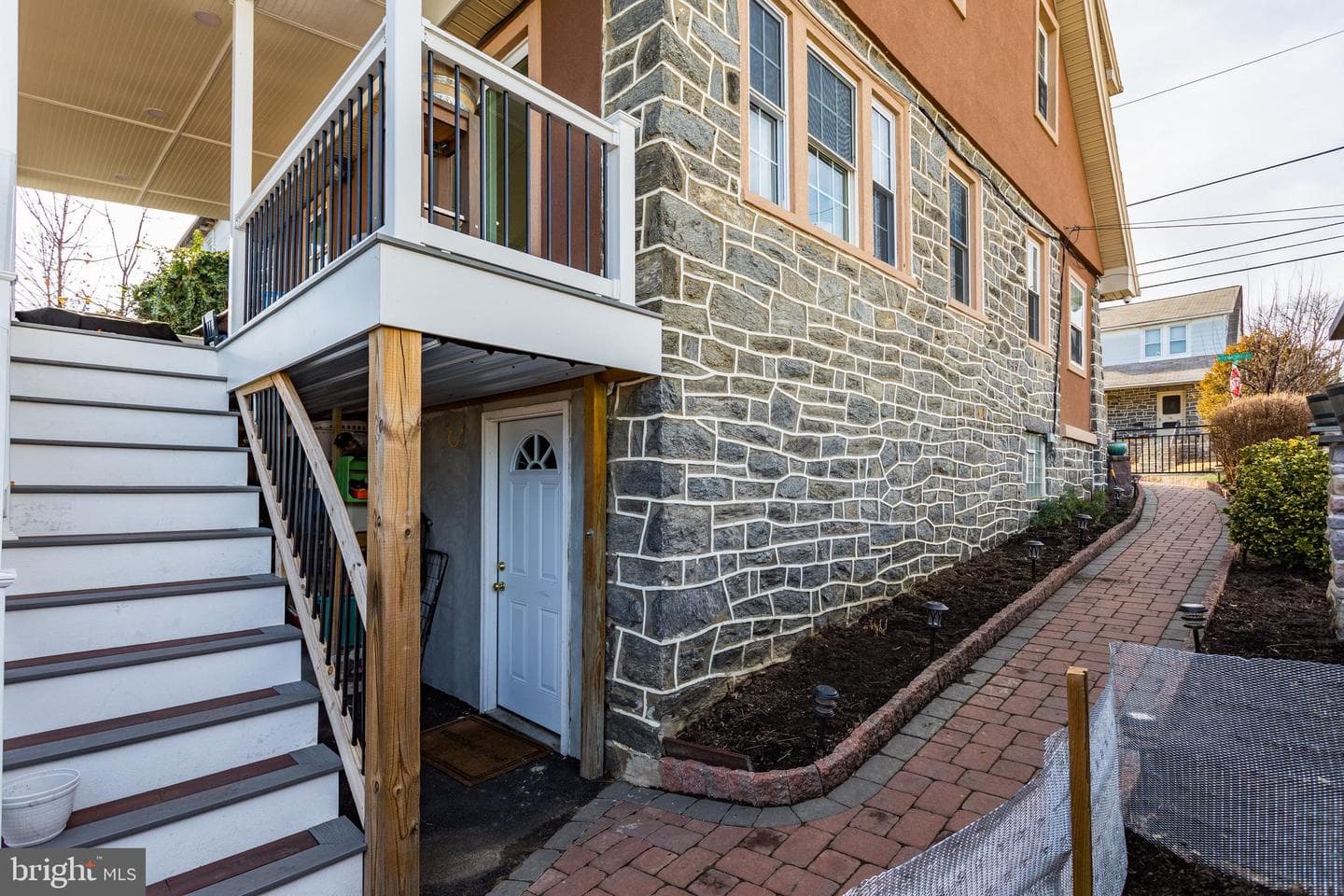 15 Kenmore Road photo 33