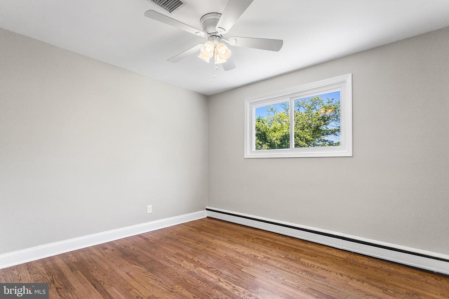 1709 Marilyn Drive photo 14