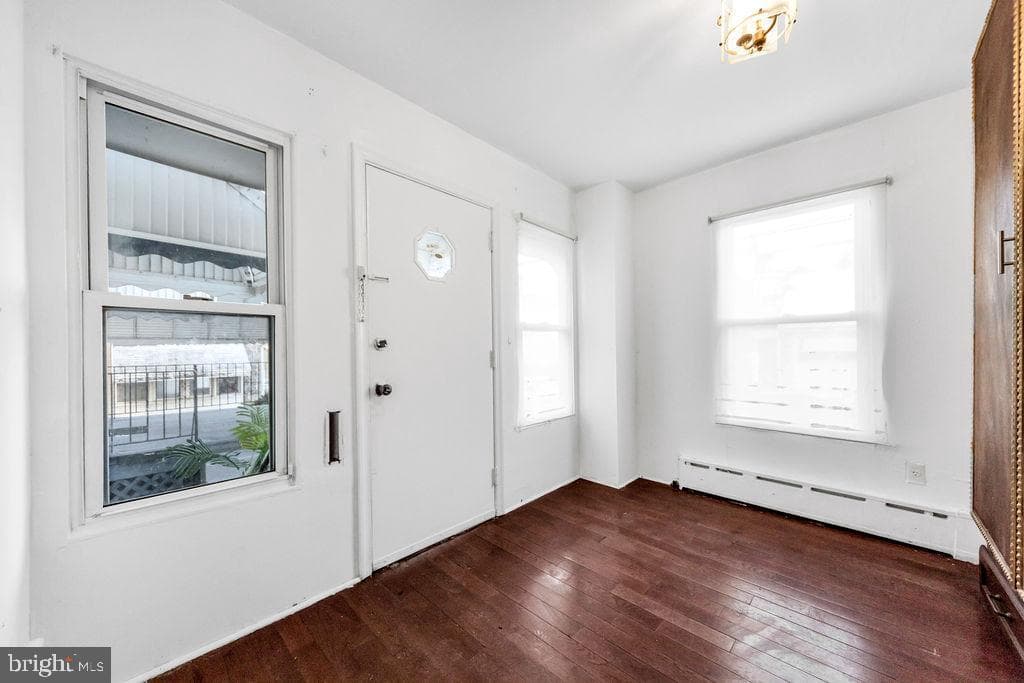 213 Heather Road photo 3