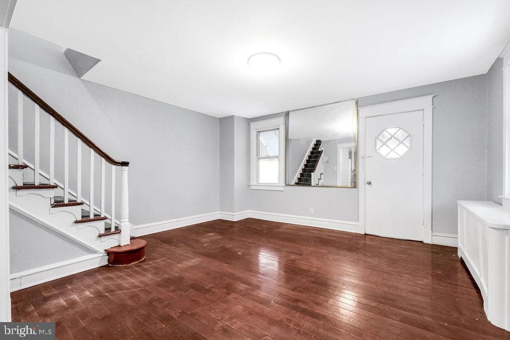 213 Heather Road photo 8