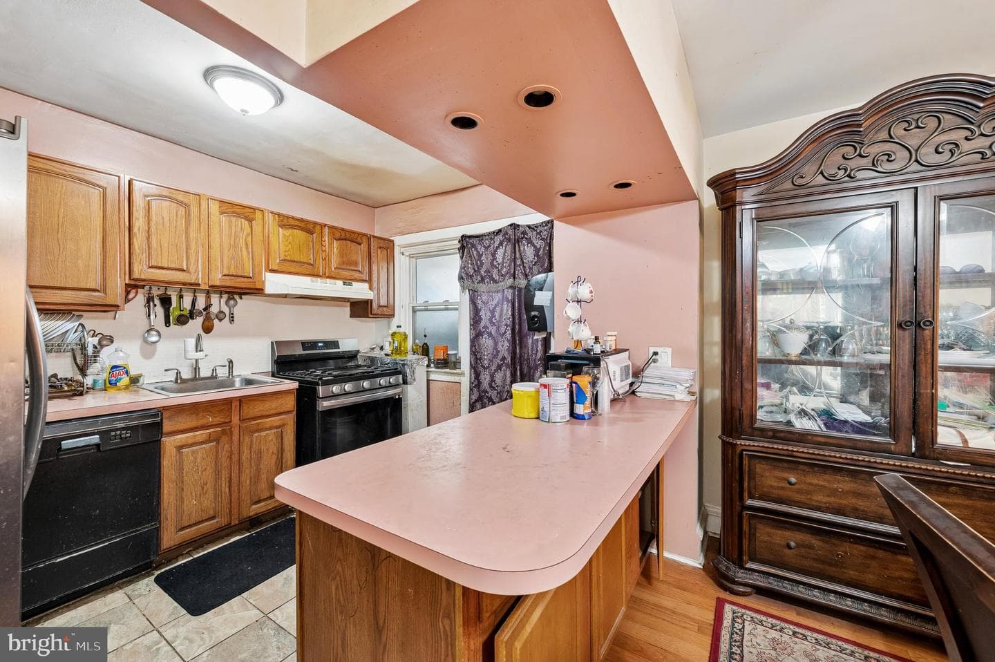 111 Overhill Road photo 5