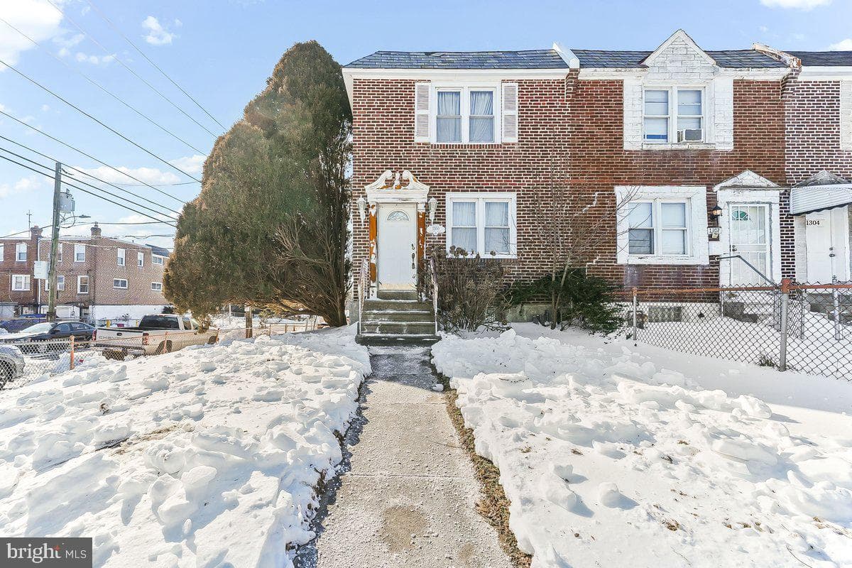 1300 Wycombe Avenue