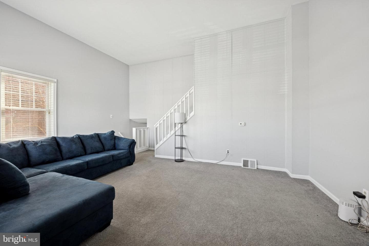 1542 Summit Street photo 2