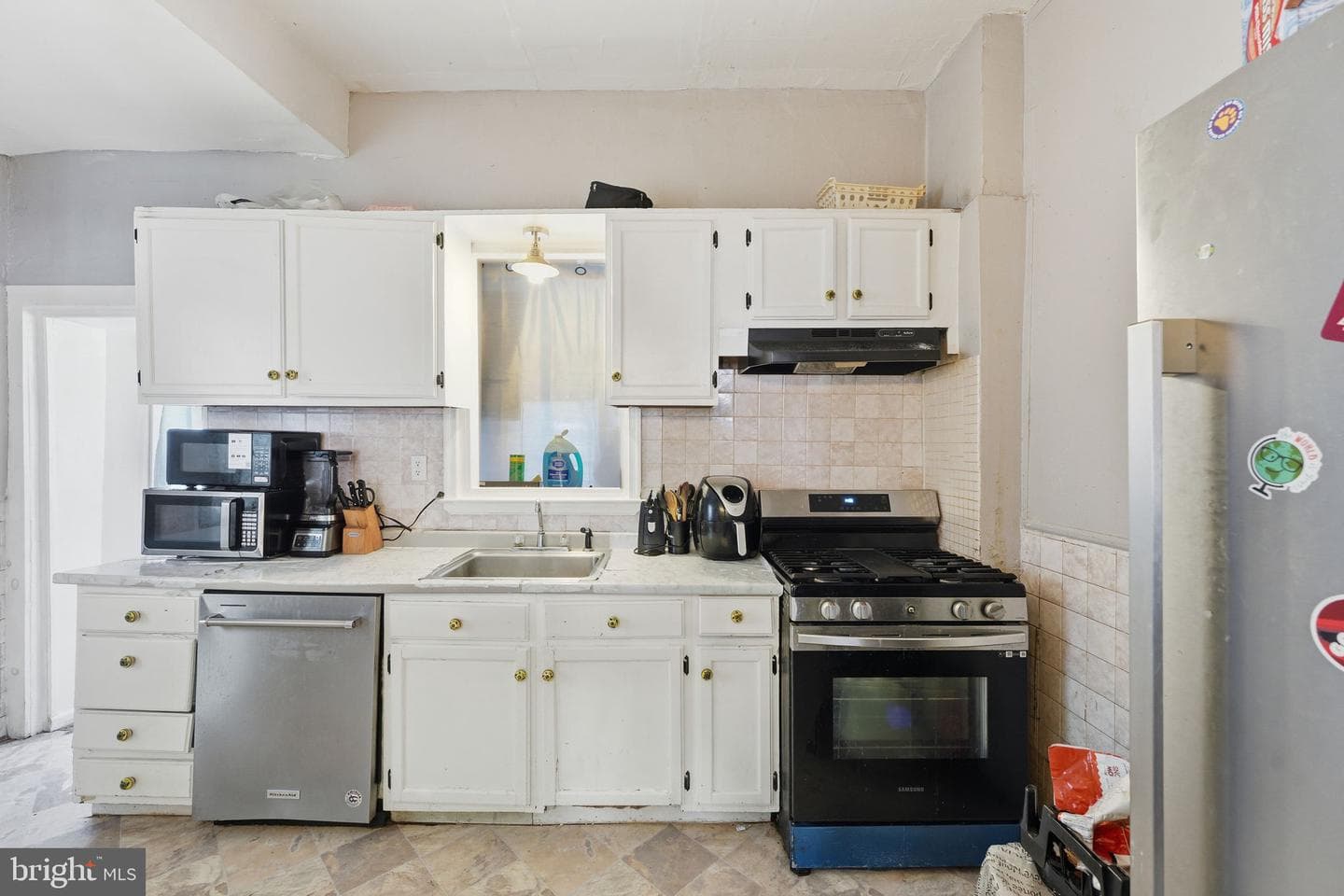 46 S Maple Avenue photo 9