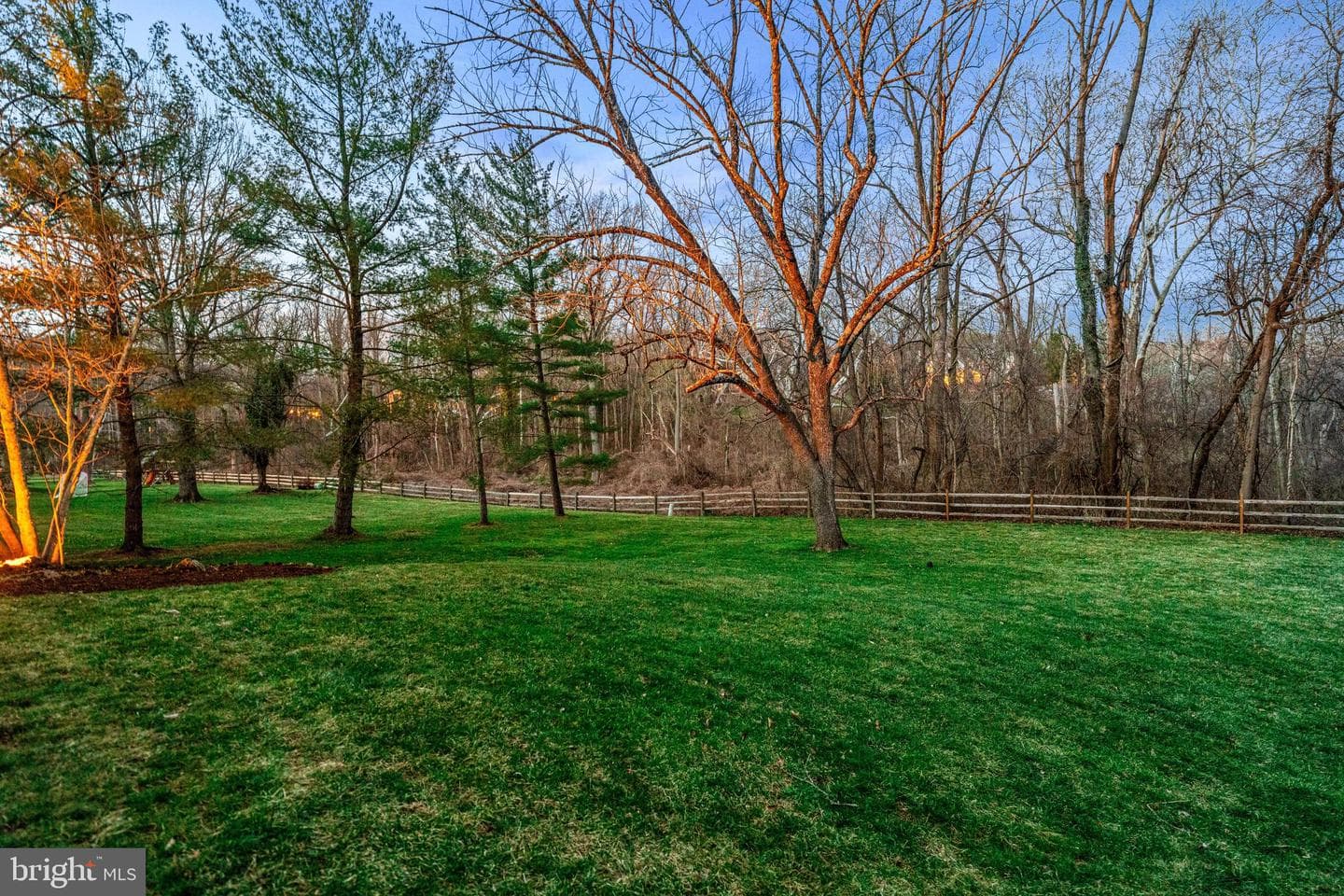 205 Ravenscliff Road photo 65
