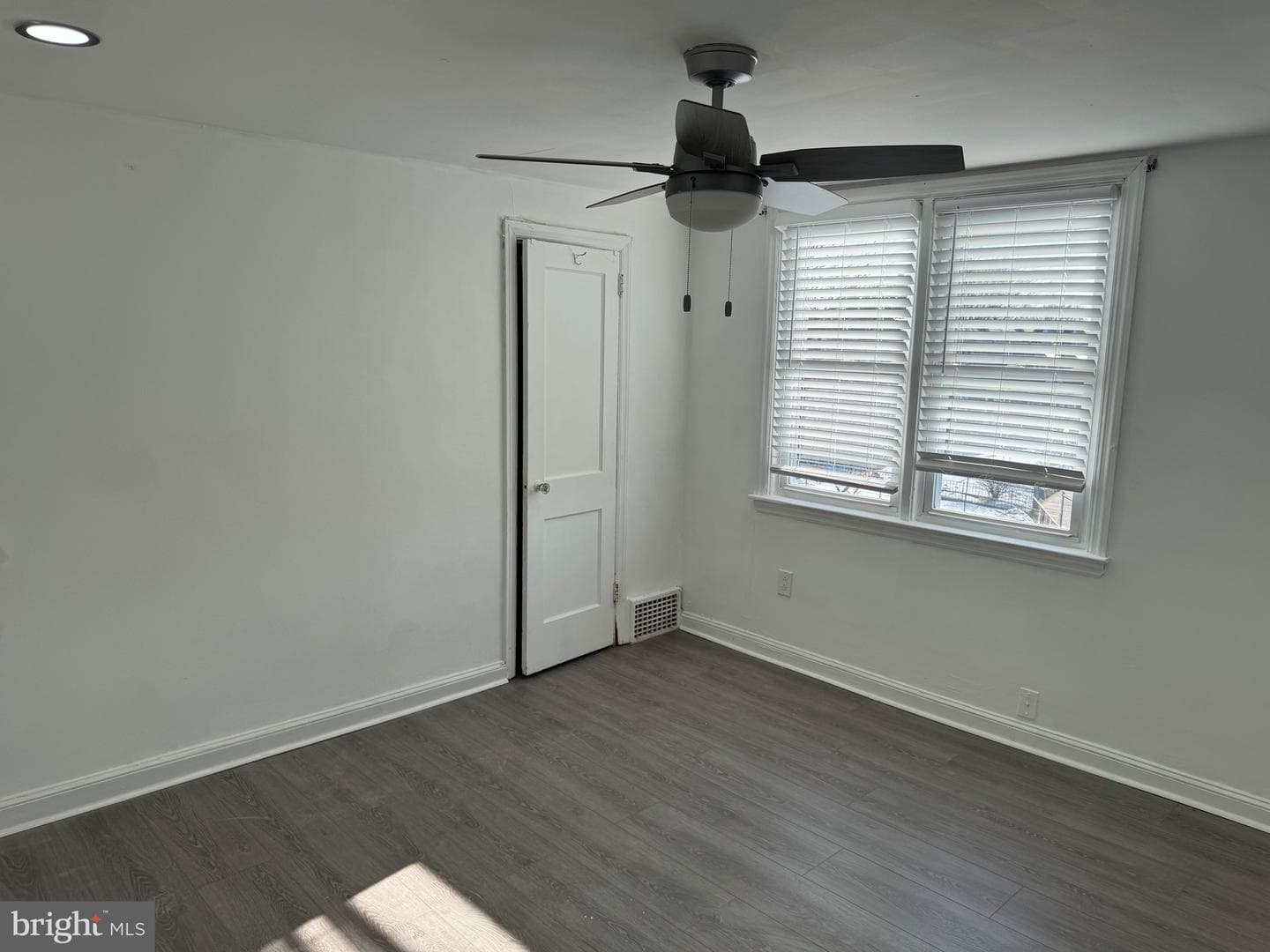 1203 Edgehill Road photo 14