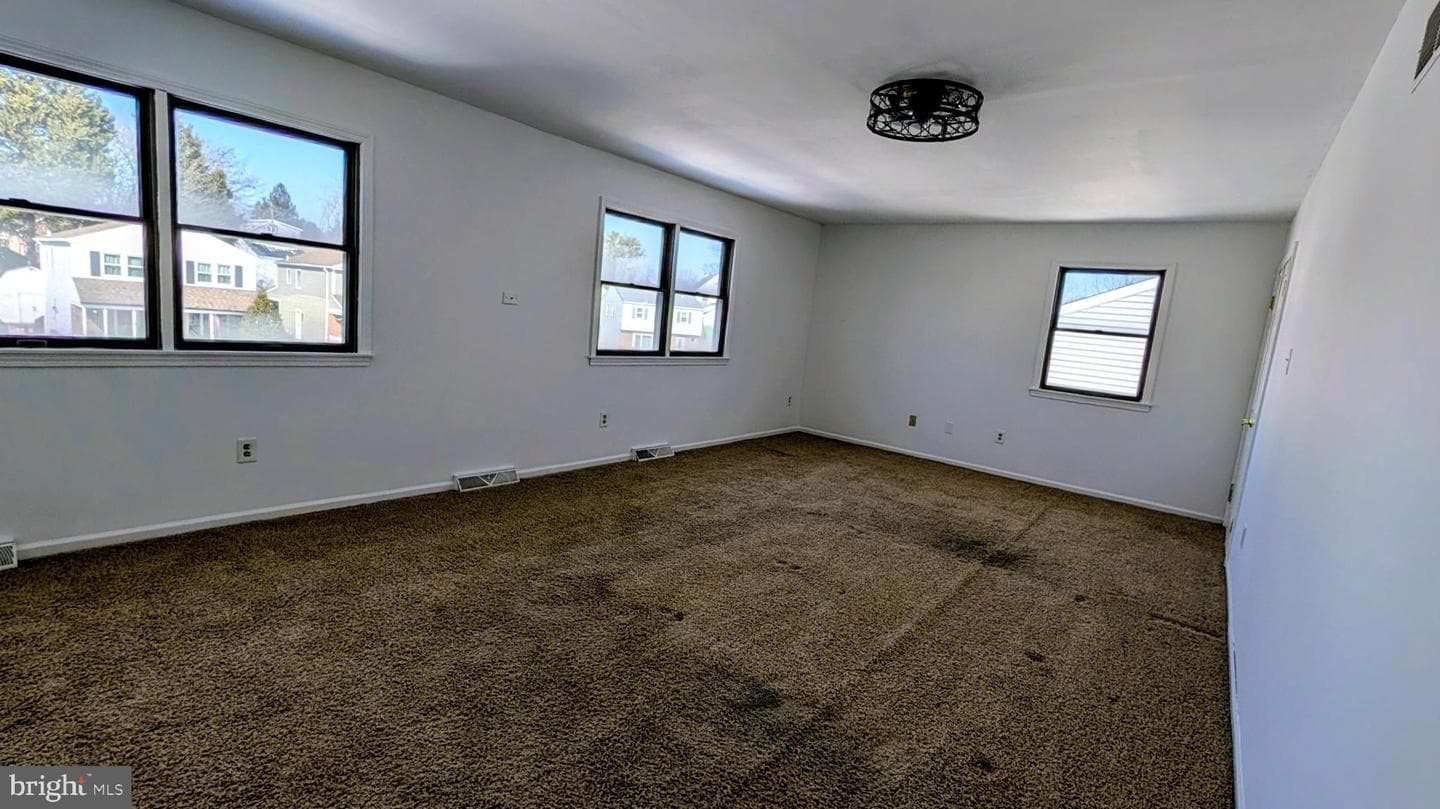 1 W Belair Road photo 16