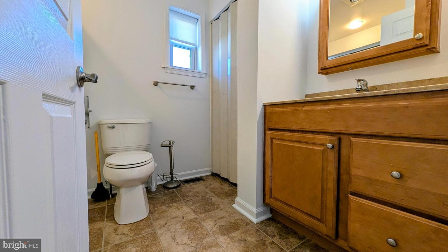 1 W Belair Road photo 30