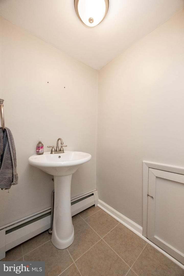 111 Brookside Road photo 31
