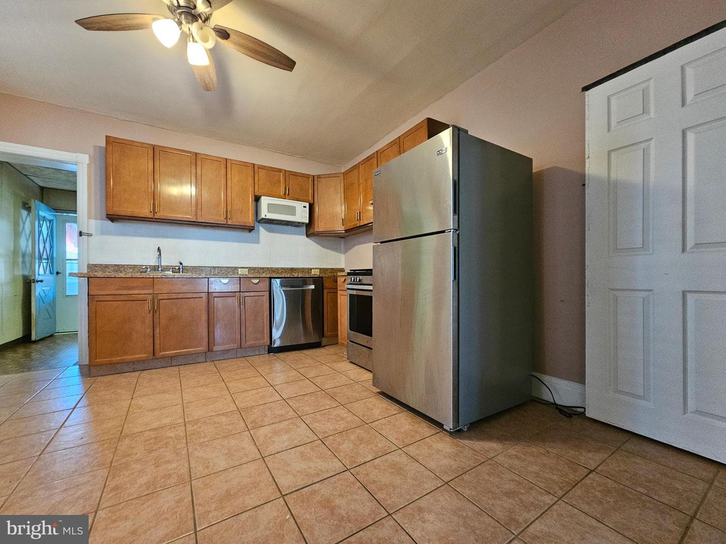 710 Saville Avenue photo 13