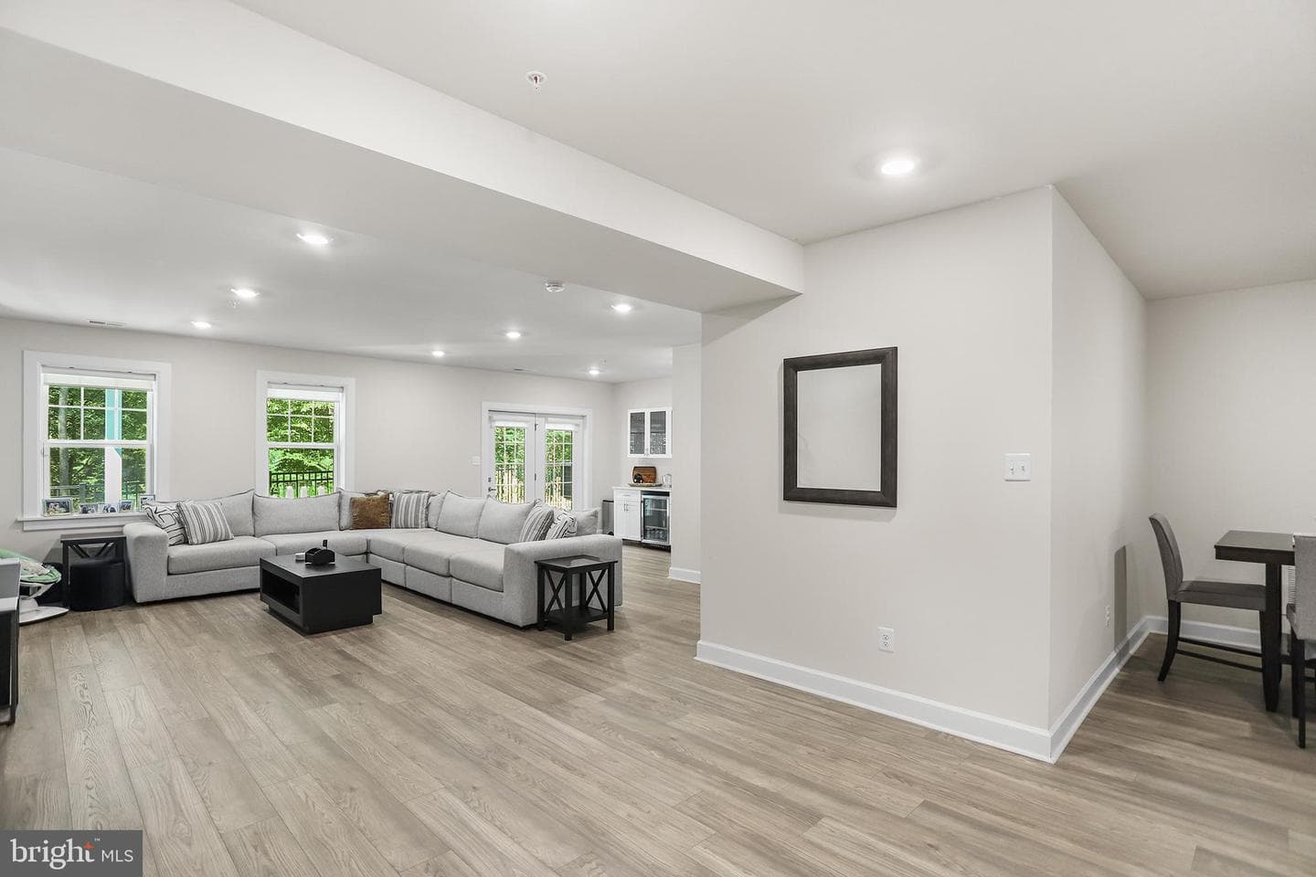 233 Ponds Edge Drive photo 31
