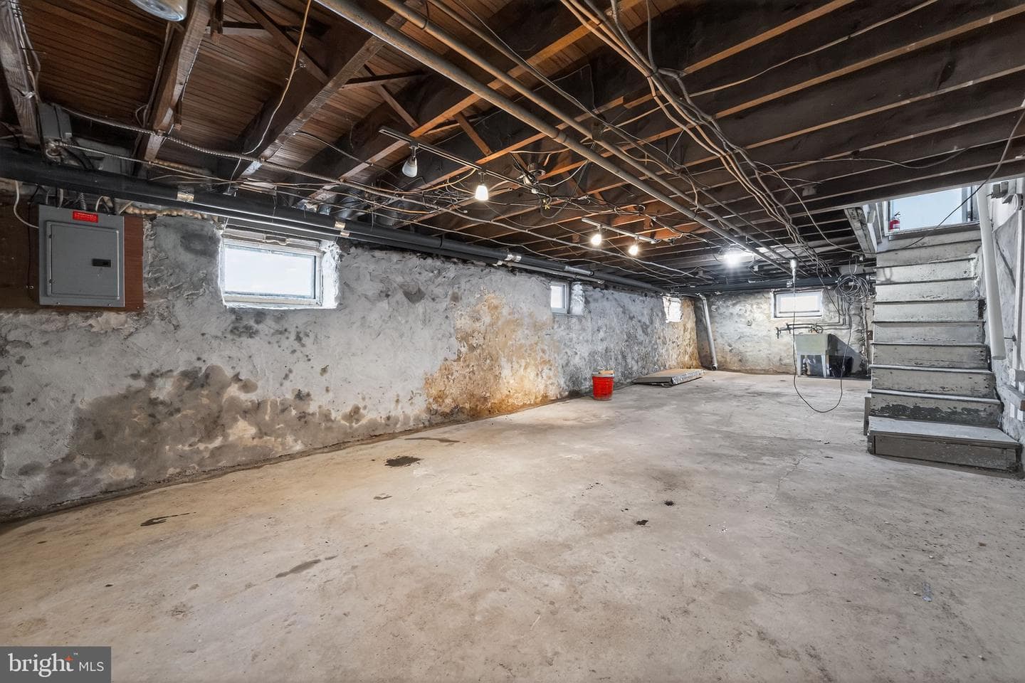 223 Lafayette Avenue photo 22