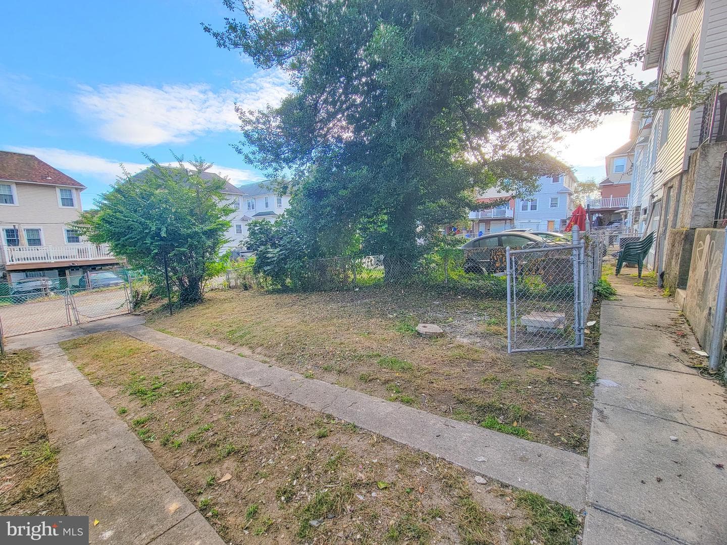 1016 Whitby Avenue photo 22