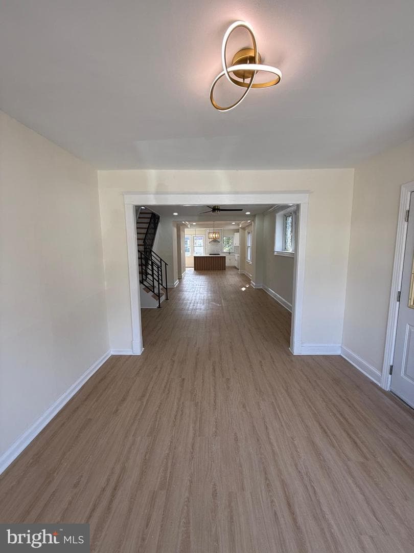 1016 Whitby Avenue photo 24