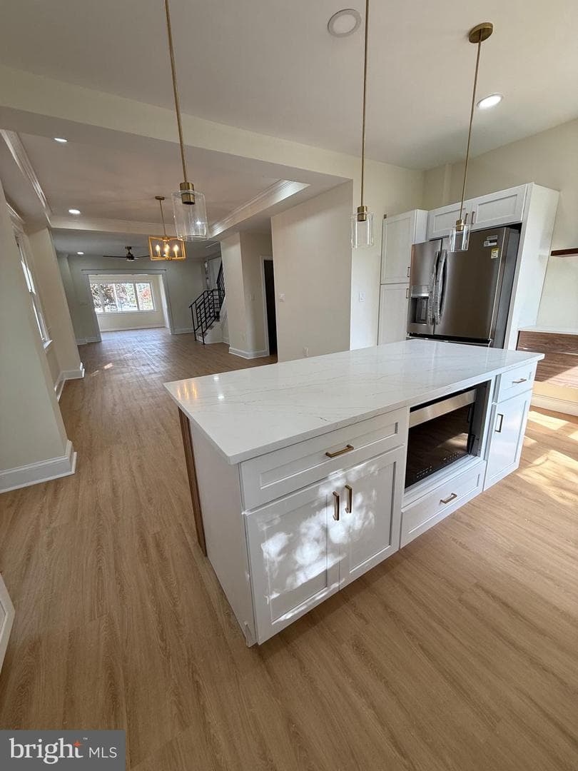 1016 Whitby Avenue photo 34