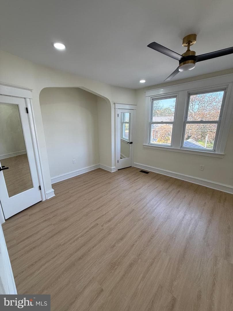 1016 Whitby Avenue photo 65