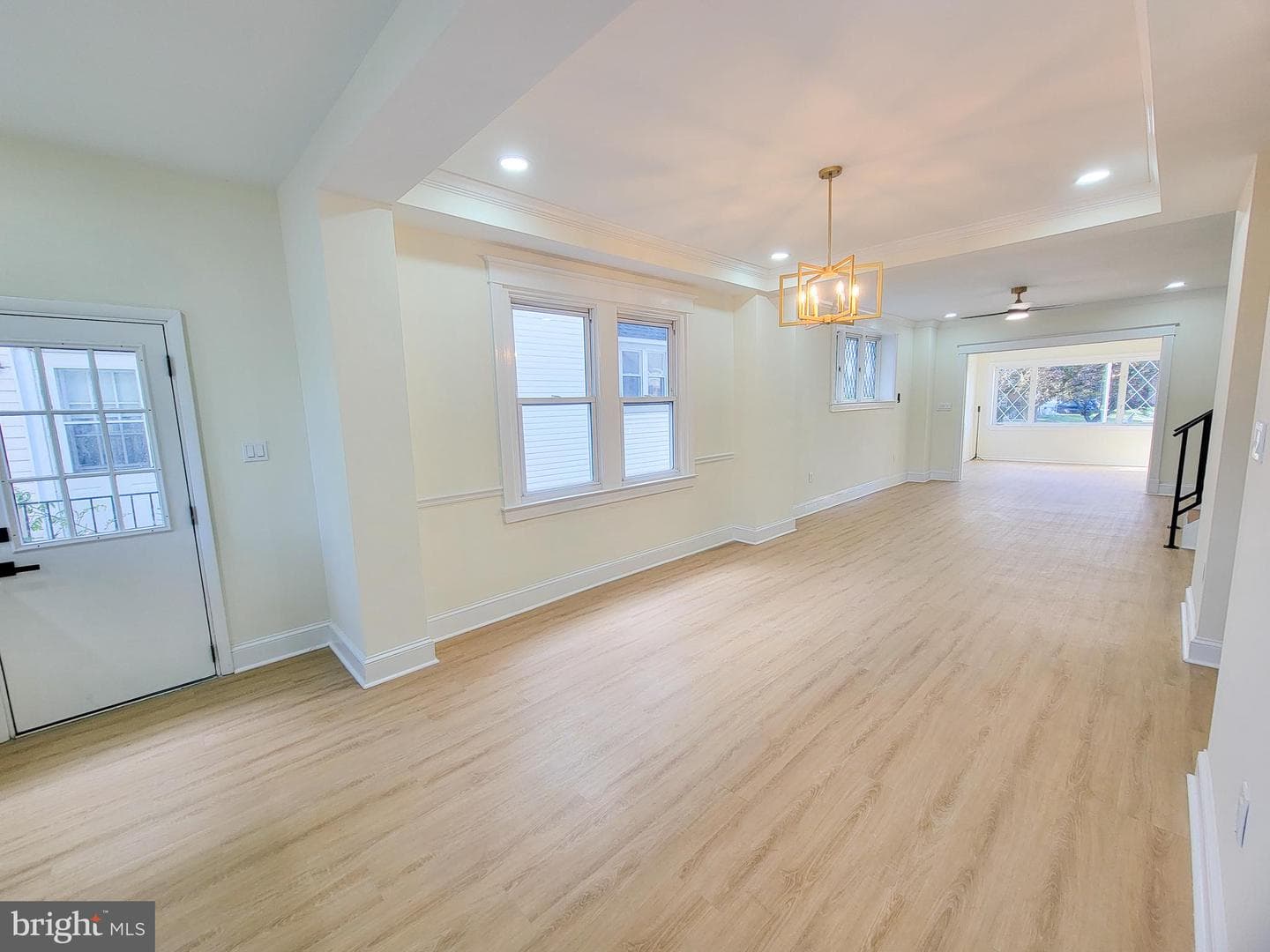 1016 Whitby Avenue photo 8