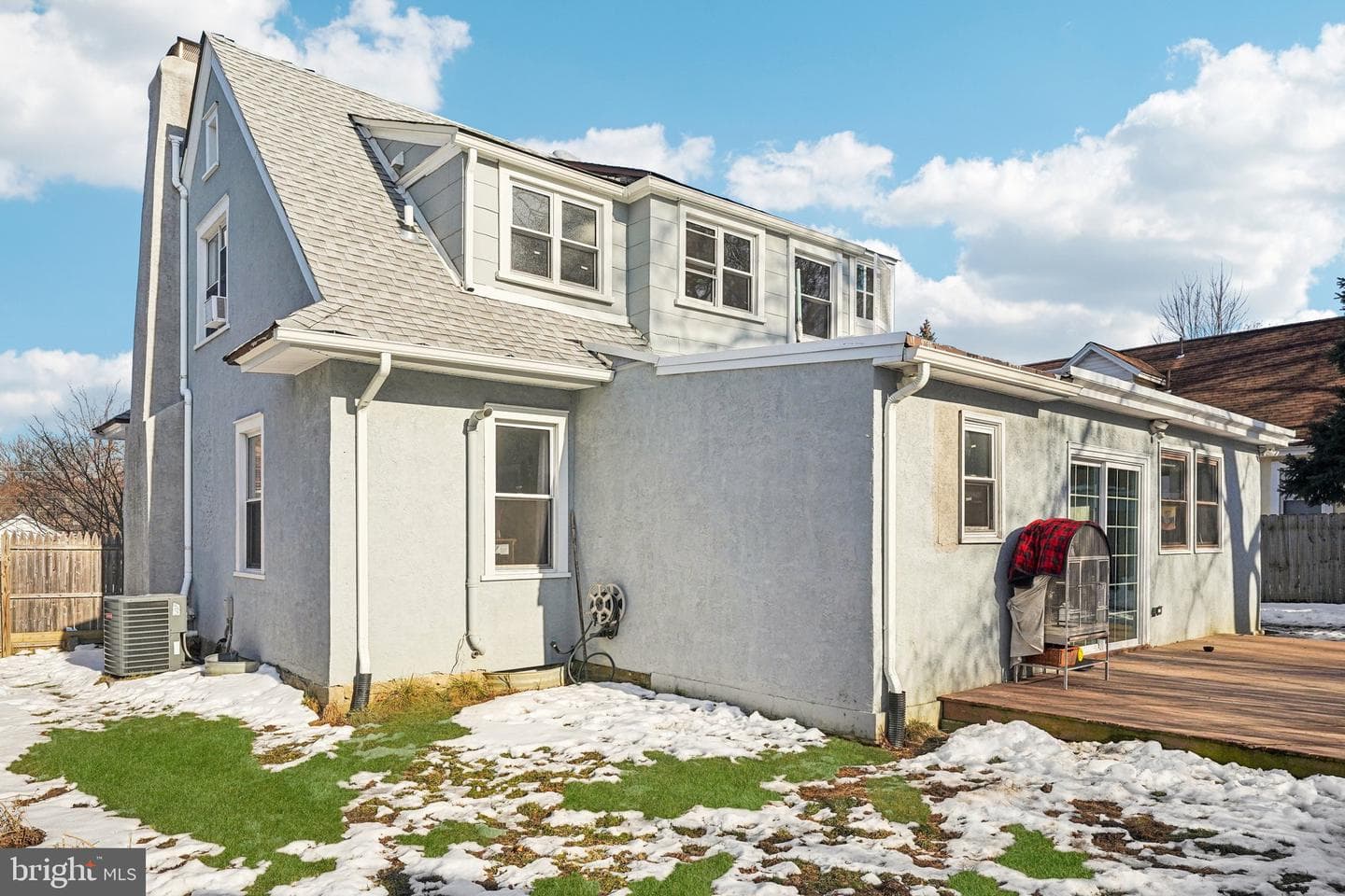 606 Mason Avenue photo 46