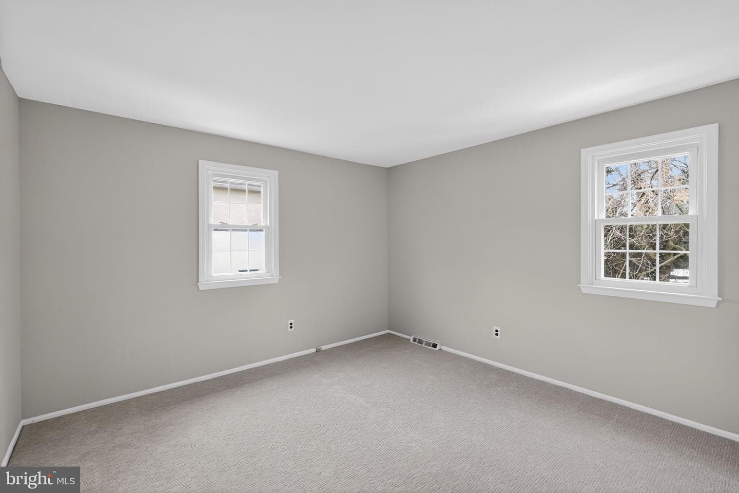 151 Eaton Drive photo 24