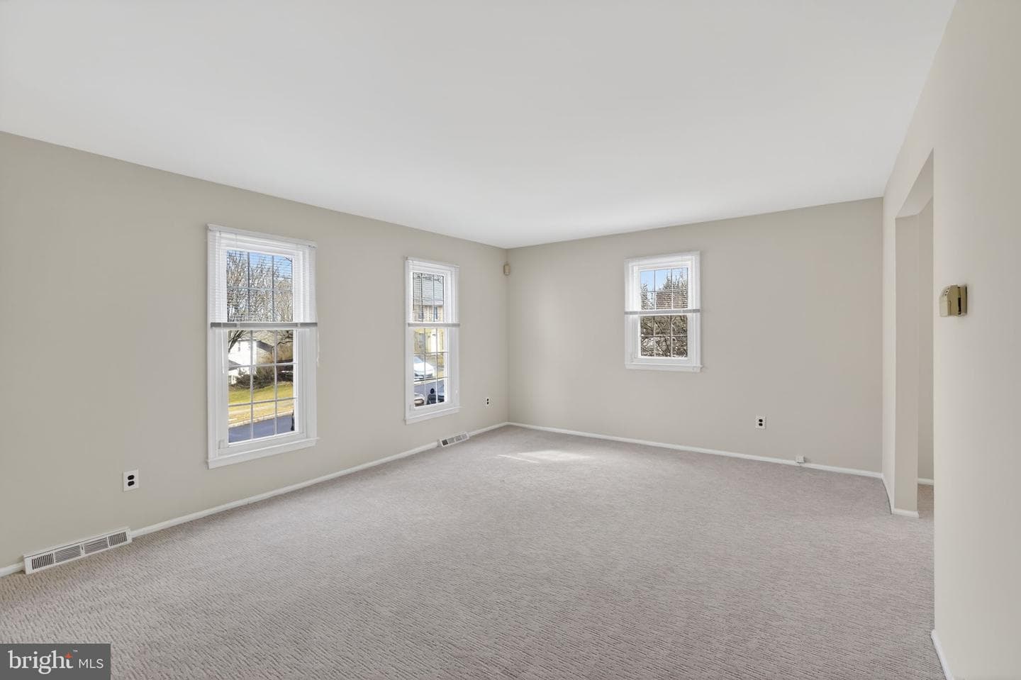 151 Eaton Drive photo 3