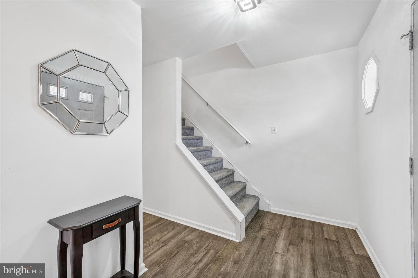 22 E Belair Road photo 2