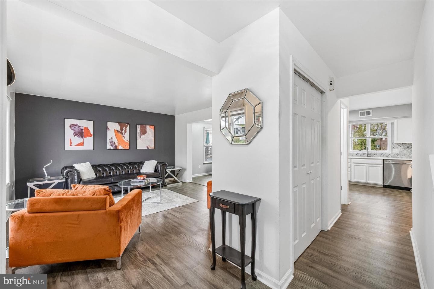 22 E Belair Road photo 3