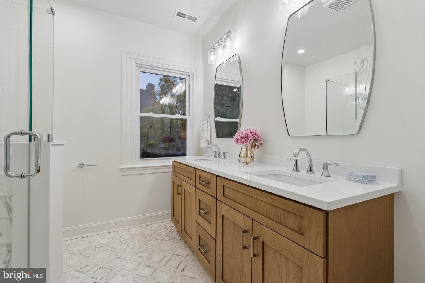 249 Brookline Boulevard photo 39