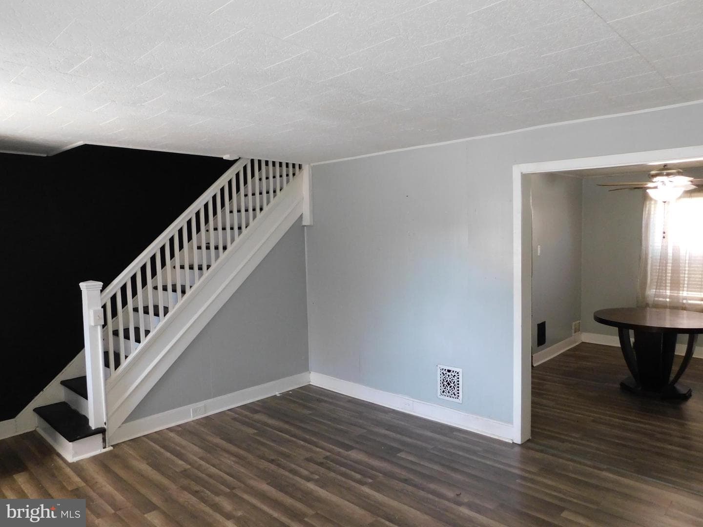 1202 Morton Avenue photo 12